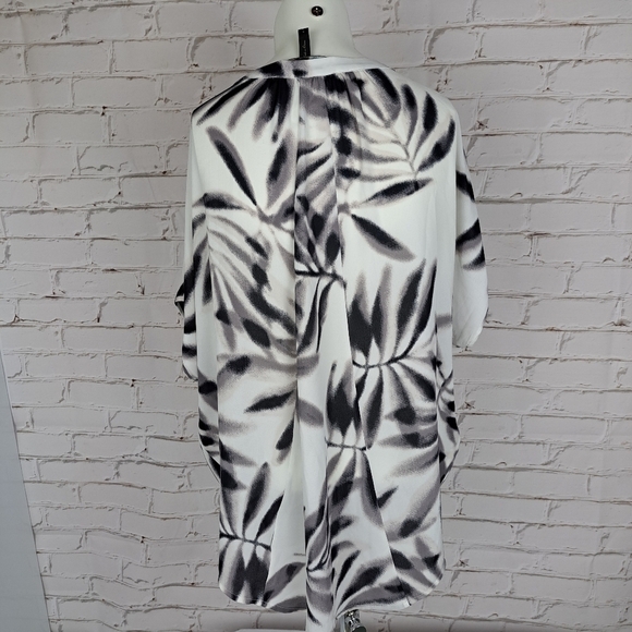 Bcbgmaxazria Ayanna Oversized Printed Top - Picture 5 of 10